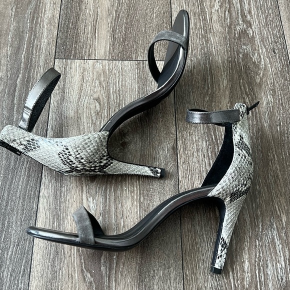 Joie Abbott Sandal - Picture 1 of 11